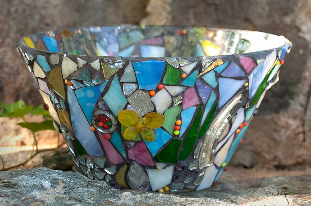 Glass mosaic bowl
