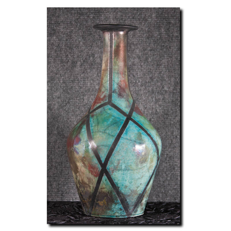 Ceramic vase by Amanda Sedgwick-Maul
